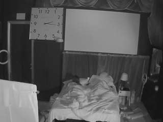 voyeurcam-baileybase-room