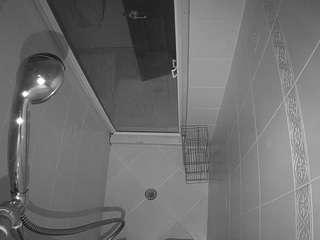 voyeurcam-baileybase-shower Live Webcam on CamSoda