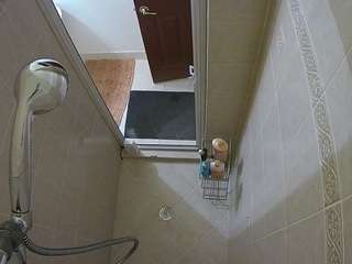 voyeurcam-baileybase-shower