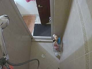 voyeurcam-baileybase-shower