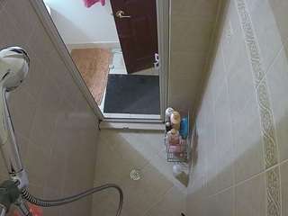 voyeurcam-baileybase-shower