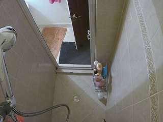  voyeurcam-baileybase-shower chat room