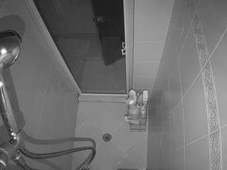 voyeurcam-baileybase-shower - Live Cam