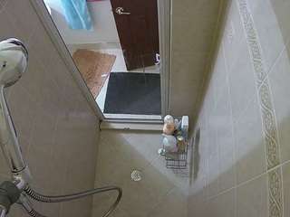 voyeurcam-baileybase-shower
