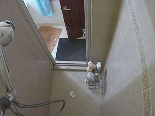 voyeurcam-baileybase-shower