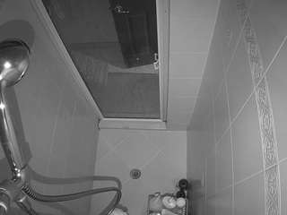 voyeurcam-baileybase-shower Webcam Model Profile