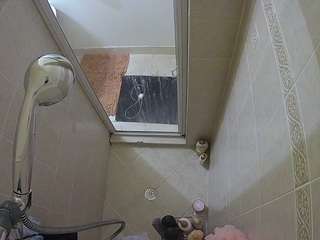 voyeurcam-baileybase-shower