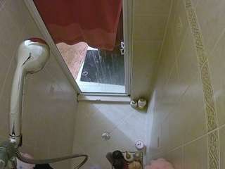 voyeurcam-baileybase-shower Live Webcam on CamSoda