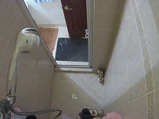 voyeurcam-baileybase-shower camsoda