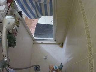 voyeurcam-baileybase-shower