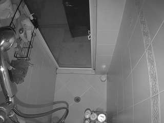 voyeurcam-baileybase-shower webcam model
