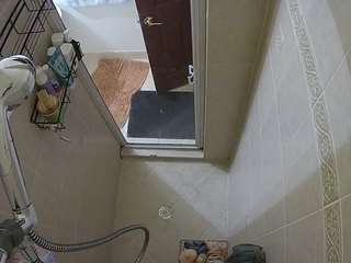 voyeurcam-baileybase-shower