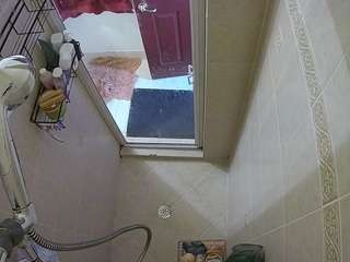 voyeurcam-baileybase-shower camsoda