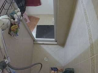 voyeurcam-baileybase-shower camsoda