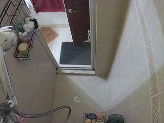 voyeurcam-baileybase-shower camsoda