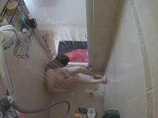 voyeurcam-baileybase-shower camsoda