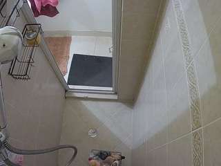 voyeurcam-baileybase-shower