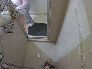 voyeurcam-baileybase-shower