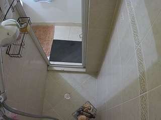 voyeurcam-baileybase-shower