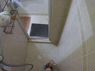 voyeurcam-baileybase-shower webcam model