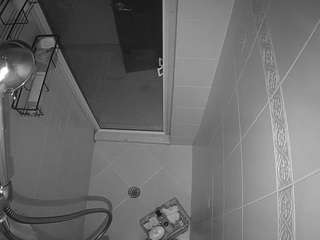 voyeurcam-baileybase-shower webcam