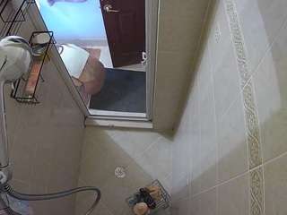 voyeurcam-baileybase-shower