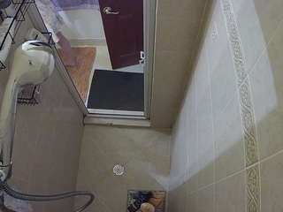 voyeurcam-baileybase-shower