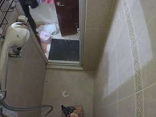 voyeurcam-baileybase-shower