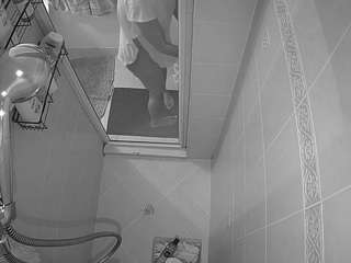 voyeurcam-baileybase-shower live cam profile