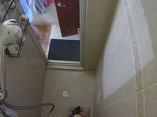 voyeurcam-baileybase-shower live cam profile