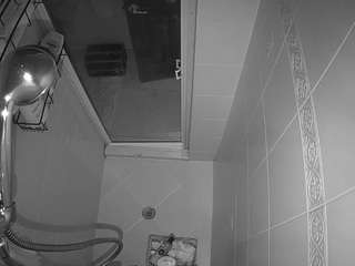 voyeurcam-baileybase-shower live cam profile