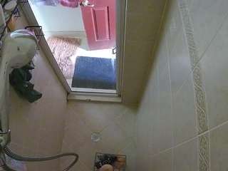 voyeurcam-baileybase-shower