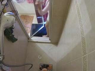 voyeurcam-baileybase-shower