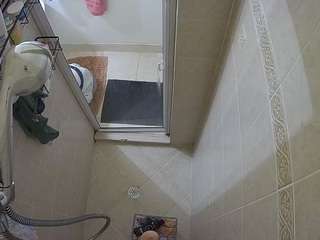 voyeurcam-baileybase-shower