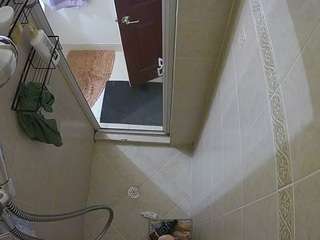 voyeurcam-baileybase-shower