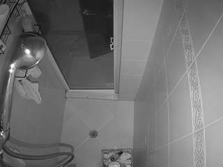 This model is live right now. voyeurcam-baileybase-shower