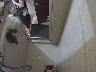 このモデルは現在ライブ中です。 voyeurcam-baileybase-shower