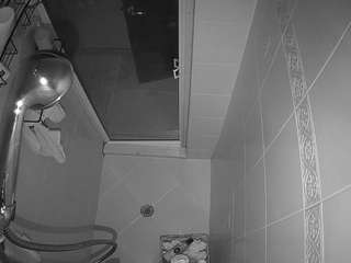 Dieses Model ist jetzt live. voyeurcam-baileybase-shower