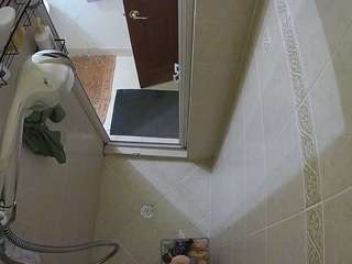voyeurcam-baileybase-shower