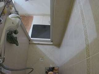 voyeurcam-baileybase-shower
