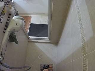 voyeurcam-baileybase-shower