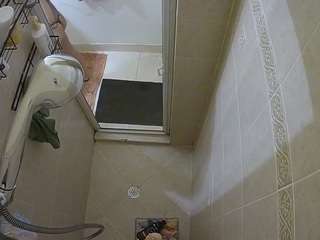 voyeurcam-baileybase-shower