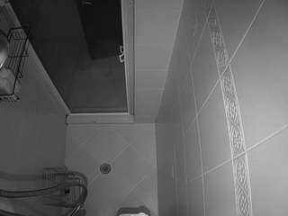 voyeurcam-baileybase-shower