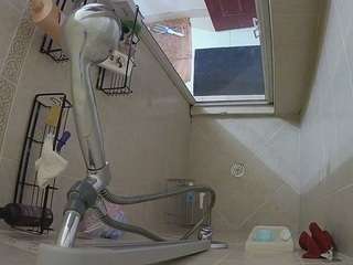 voyeurcam-baileybase-shower