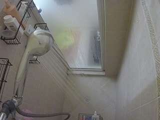 voyeurcam-baileybase-shower