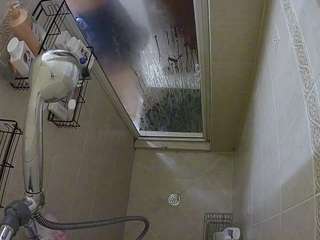 voyeurcam-baileybase-shower