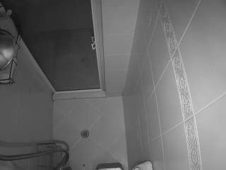 voyeurcam-baileybase-shower live webcam show