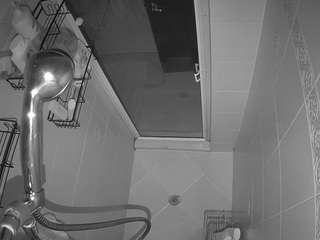 voyeurcam-baileybase-shower live webcam show