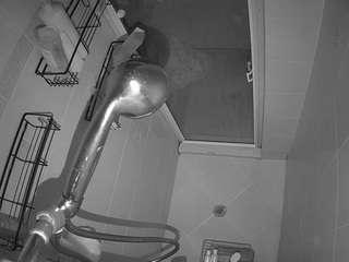 voyeurcam-baileybase-shower live webcam show