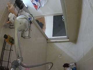 voyeurcam-baileybase-shower